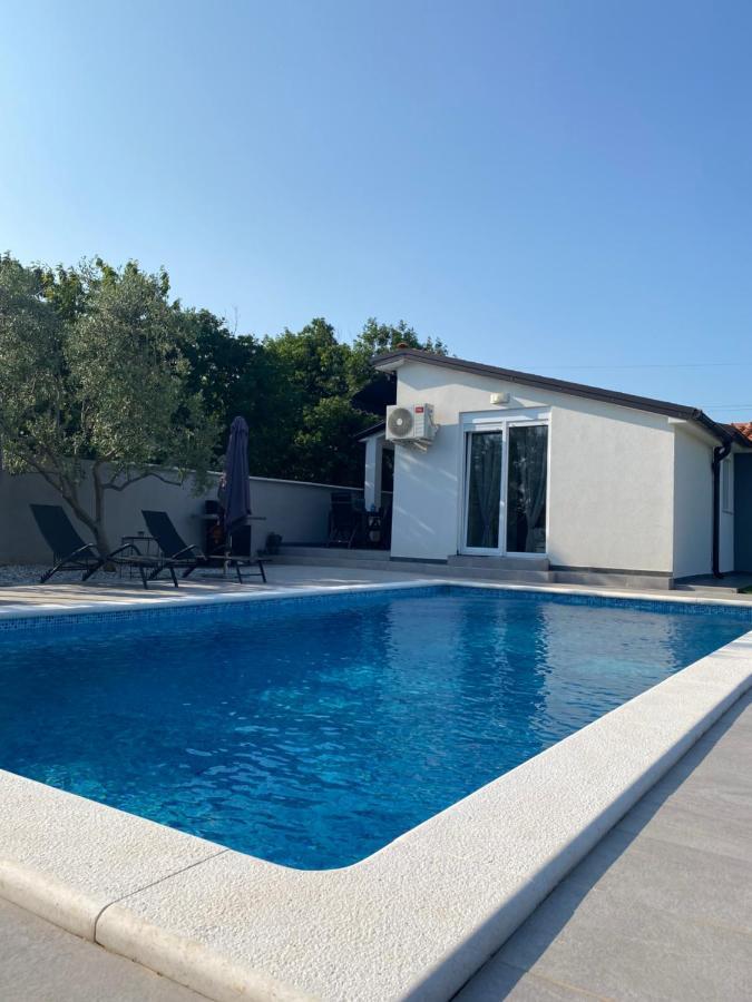 Kuca Za Odmor Lilly Villa Pula Dış mekan fotoğraf